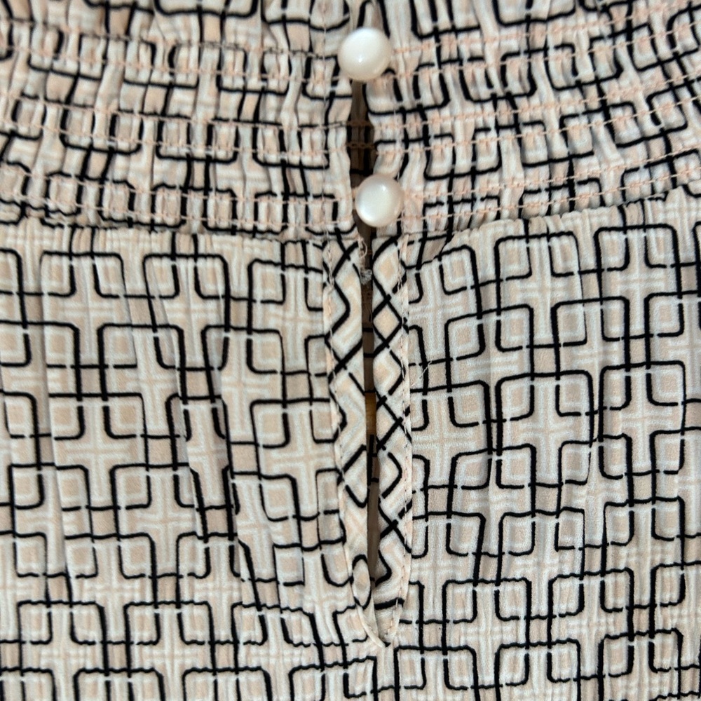 Adrianna Papell Black and White Patterned Blouse - Picture 5 of 8